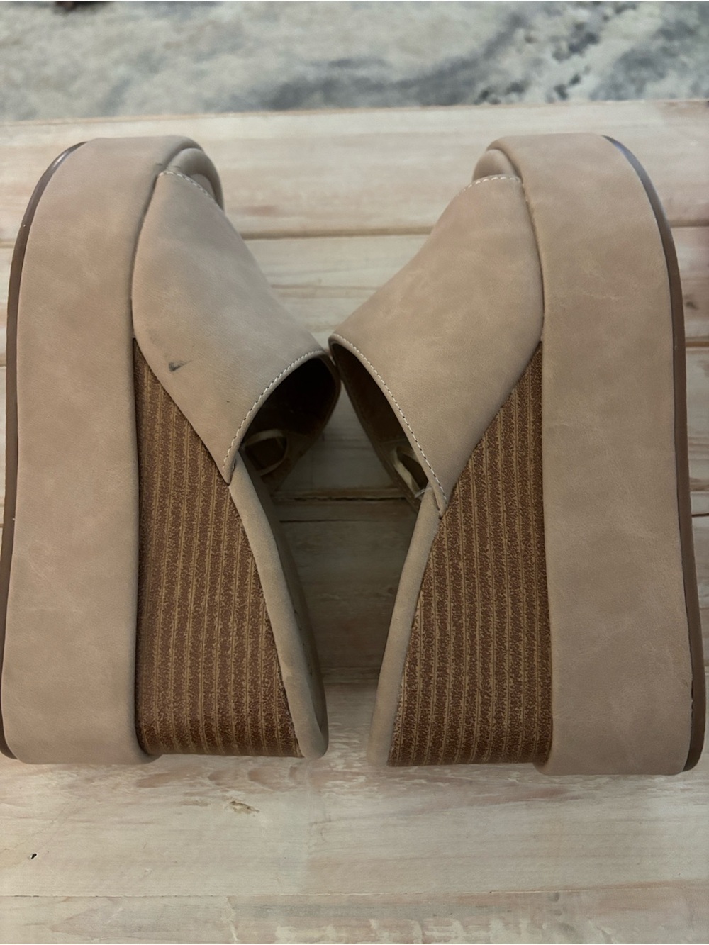 Jessica Carlyle Nude Tan Platform Slide Sandals size 7 - Picture 6 of 6